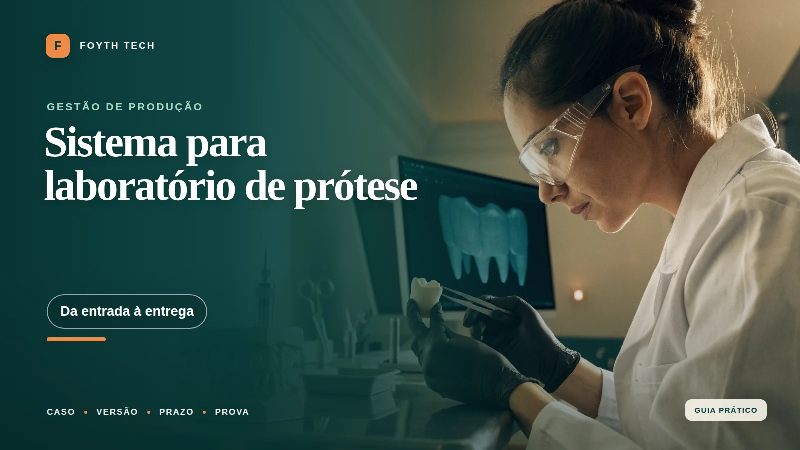 Técnico em prótese dentária confere uma peça protética e um modelo digital em uma bancada de laboratório